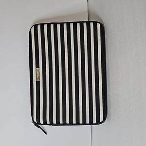 Kate Spade  New York  padded Laptop/ Tablet Case Black and White  Strip  Pre-